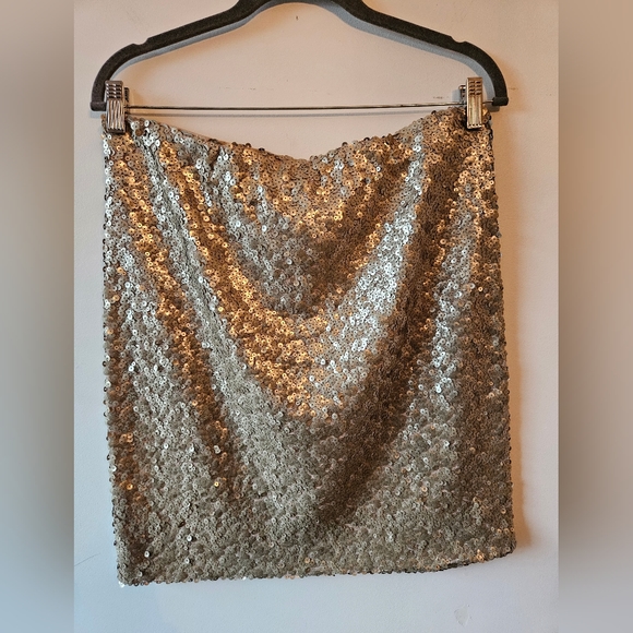 *2 For $30* NY&CO Sequin champagne skirt size medium - Picture 3 of 4